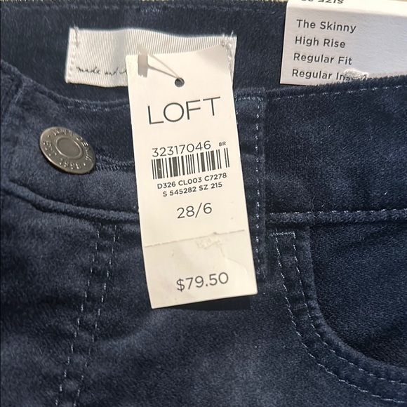 Women’s Skinny Pants - Picture 2 of 10